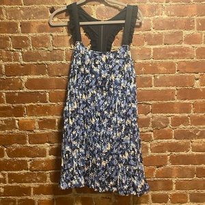 Kimchi Blue floral silky mini dress size M with full-back zipper